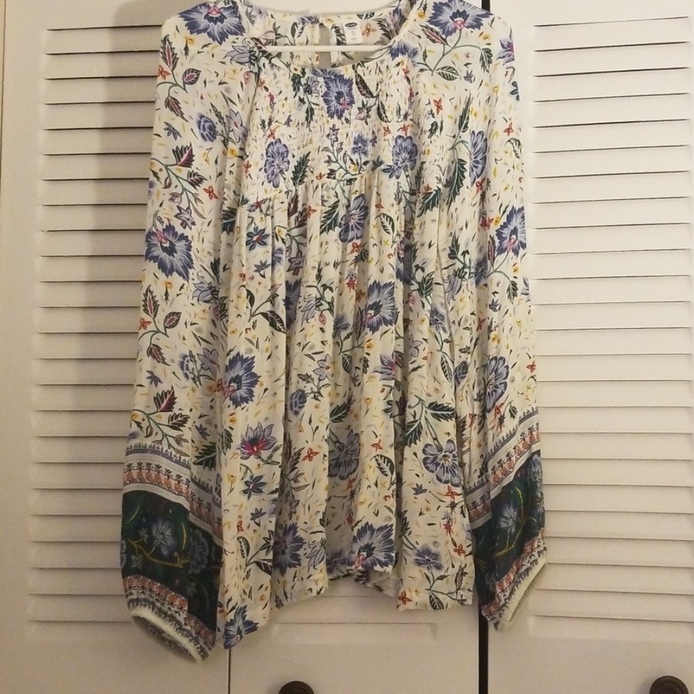 Old Navy XL floral print peasant type top